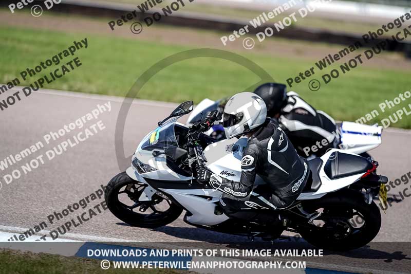 Rockingham no limits trackday;enduro digital images;event digital images;eventdigitalimages;no limits trackdays;peter wileman photography;racing digital images;rockingham raceway northamptonshire;rockingham trackday photographs;trackday digital images;trackday photos